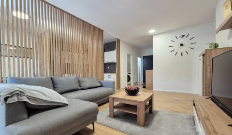 Sale Three bedroom apartment, Three bedroom apartment, Tulská, Zvolen,