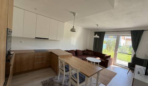 Rent Two bedroom apartment, Two bedroom apartment, Alej Martina Benku,