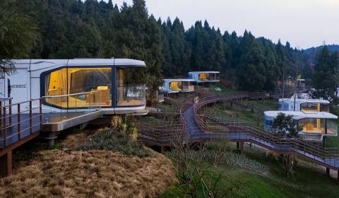 Space capsule house VESSEL E7 with balcony, 38 m2