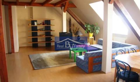 Rent Three bedroom apartment, Three bedroom apartment, Grösslingova, B