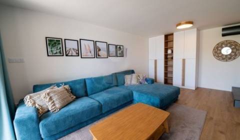 CROATIA - House with four apartments 100 m from the sea - VRSI, Zadar