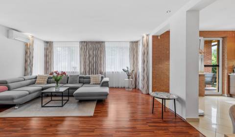 Modern Family Home in Peaceful Hviezdoslavov Location