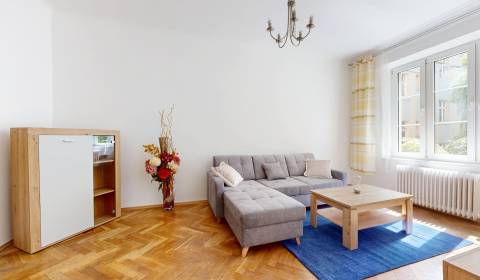 Charming old town apartment in the city center