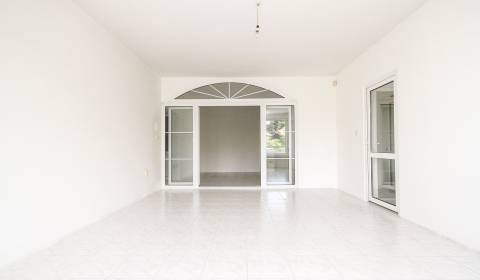 Sale Three bedroom apartment, Three bedroom apartment, Tichá, Bratisla