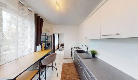 Sale Two bedroom apartment, Two bedroom apartment, Štúrovo nábrežie, S