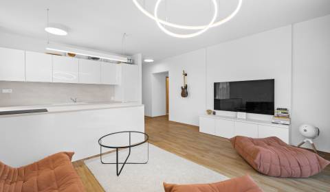 Modern 4-Room Apartment with Terrace in Nový Ružinov, Bratislava