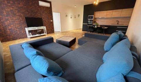 Sale Two bedroom apartment, Two bedroom apartment, Škultétyho, Topoľča