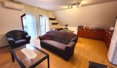 Sale Commercial premises, Commercial premises, Štefánikova, Topoľčany,