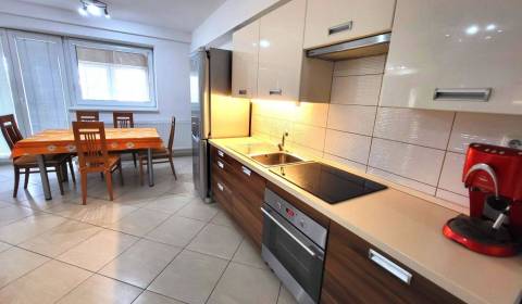Rent Two bedroom apartment, Two bedroom apartment, Škultétyho, Topoľča