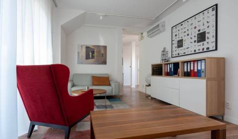 Rent One bedroom apartment, One bedroom apartment, Škultétyho, Topoľča