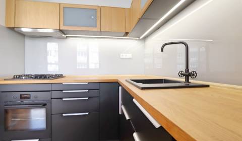 Sale Two bedroom apartment, Two bedroom apartment, Jána Zemana, Trenčí