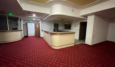 Rent Commercial premises, Commercial premises, Námestie M. R. Štefánik