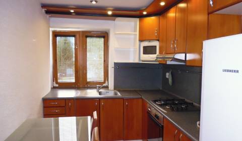 Rent Two bedroom apartment, Two bedroom apartment, 17. novembra, Prešo