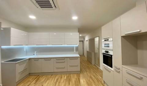 Sale One bedroom apartment, One bedroom apartment, Staničná, Komárno, 