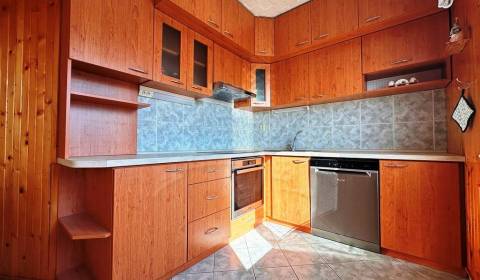 Sale Three bedroom apartment, Three bedroom apartment, Levice, Slovaki