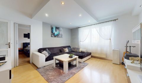 Sale Two bedroom apartment, Two bedroom apartment, Budovateľská, Komár