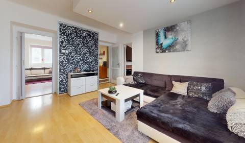 Sale Two bedroom apartment, Two bedroom apartment, Budovateľská, Komár