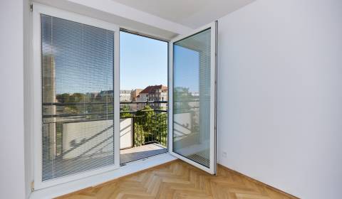 Sale Two bedroom apartment, Two bedroom apartment, Tyršovo nábrežie, K