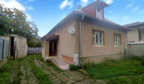 Charming Family Home in Nitrica with Spacious Garden