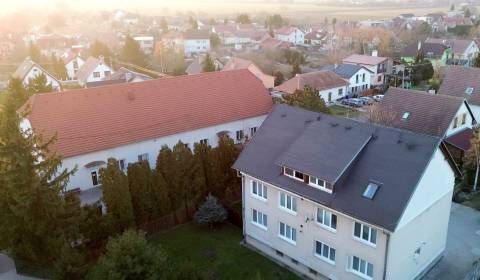 Sale Three bedroom apartment, Three bedroom apartment, Hlavná, Senec, 