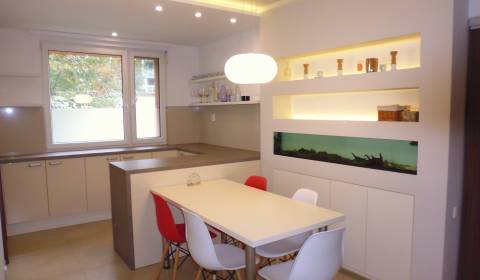 Sale Four+ bedroom apartment, Four+ bedroom apartment, Alexandra Matuš