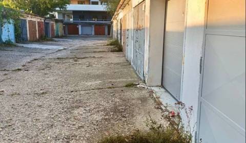 Sale Garage, Garage, Bratislava - Ružinov, Slovakia