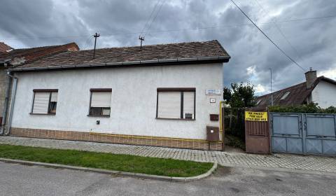 Sale Family house, Family house, Cintorínska, Levice, Slovakia