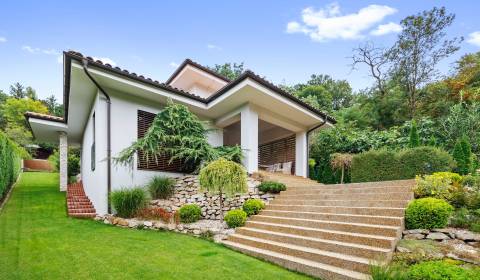 Modern Family Home with Nature at Your Doorstep in Bratislava