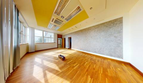 Rent Three bedroom apartment, Three bedroom apartment, Vajnorská, Brat