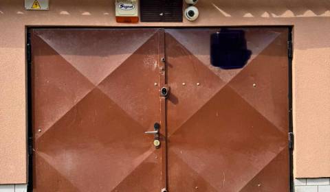 Sale Garage, Garage, Tabaková, Komárno, Slovakia