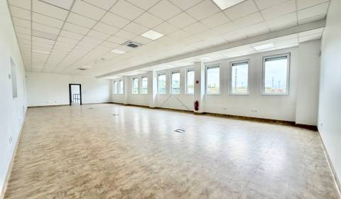 Modern Office Spaces for Rent Near KIA Plant in Teplička nad Váhom