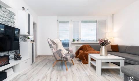 Sale Two bedroom apartment, Two bedroom apartment, Svobodu, Trenčín, S