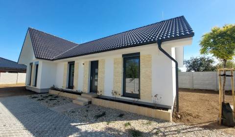 Sale Family house, Family house, Zlaté Moravce, Slovakia