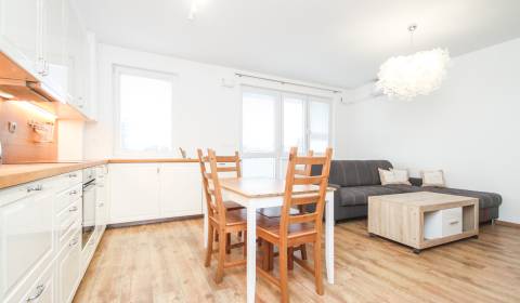 Sale Three bedroom apartment, Three bedroom apartment, Mierová, Bratis