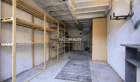 Sale Garage, Bratislava - Nové Mesto, Slovakia