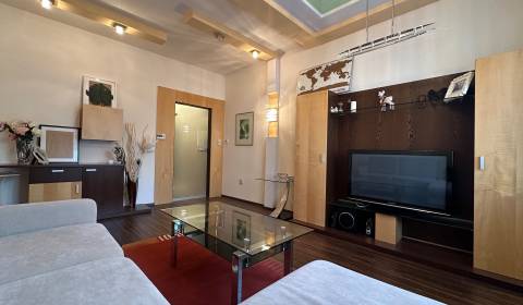 FOR RENT - 1-bedroom apartment, Cukrová street, near Medical Garden