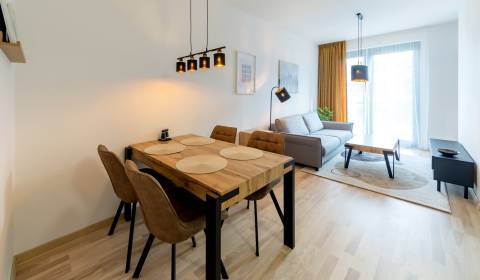 Design, amazing 1bdr apt 44m2, balcony 3m2, parking, METROPOLIS