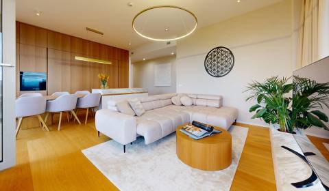 Exclusive Apartment with Panoramic Views