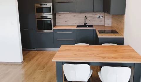 Rent One bedroom apartment, One bedroom apartment, Suchoňova, Poprad, 