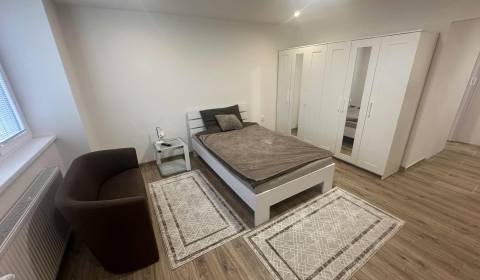 Rent Studio, Studio, Vnútorná okružná, Komárno, Slovakia