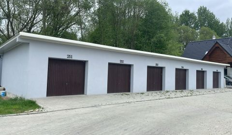 Sale Garage, Garage, Liptovský Mikuláš, Slovakia