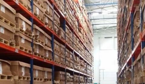 Pallet spaces for rent