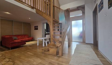 Sale Three bedroom apartment, Three bedroom apartment, Piešťanská, Nov