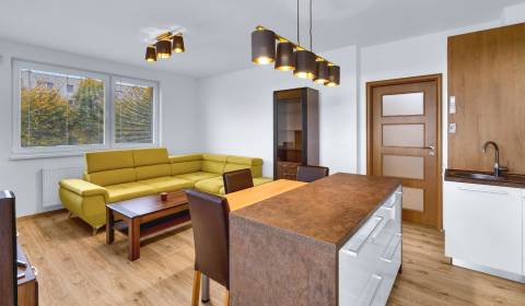 Amazing, pleasant 2bdr apt 68m2, balcony, A/C, parking 2x, OVOCNÉ SADY