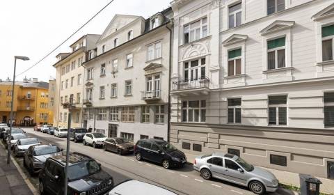 Sale Three bedroom apartment, Three bedroom apartment, Gunduličova, Br