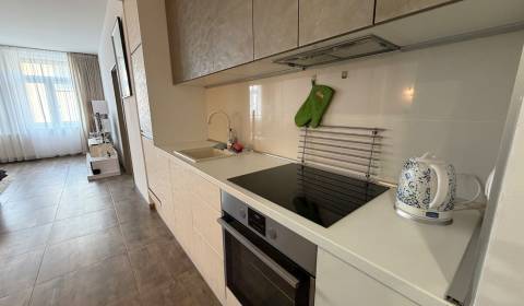 Sale One bedroom apartment, One bedroom apartment, Škultétyho, Topoľča