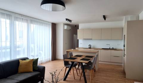 FOR RENT - 3 bedroom apartment Nitra – Piesková street, RIVIERA NITRA
