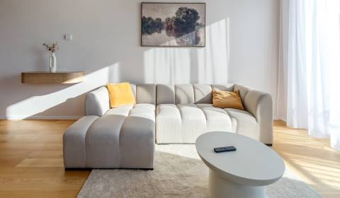 Exclusive 2bdr apt 72 m2,with loggia and parking,view, cellar,VYDRICA