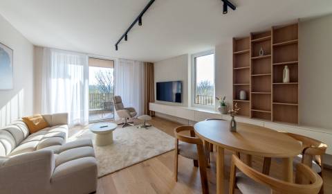 Designer 2bdr apt 72 m2, view, loggia nad parking, cellar, VYDRICA