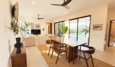 LUXURY 2-BEDROOM VILLA IN PAJE